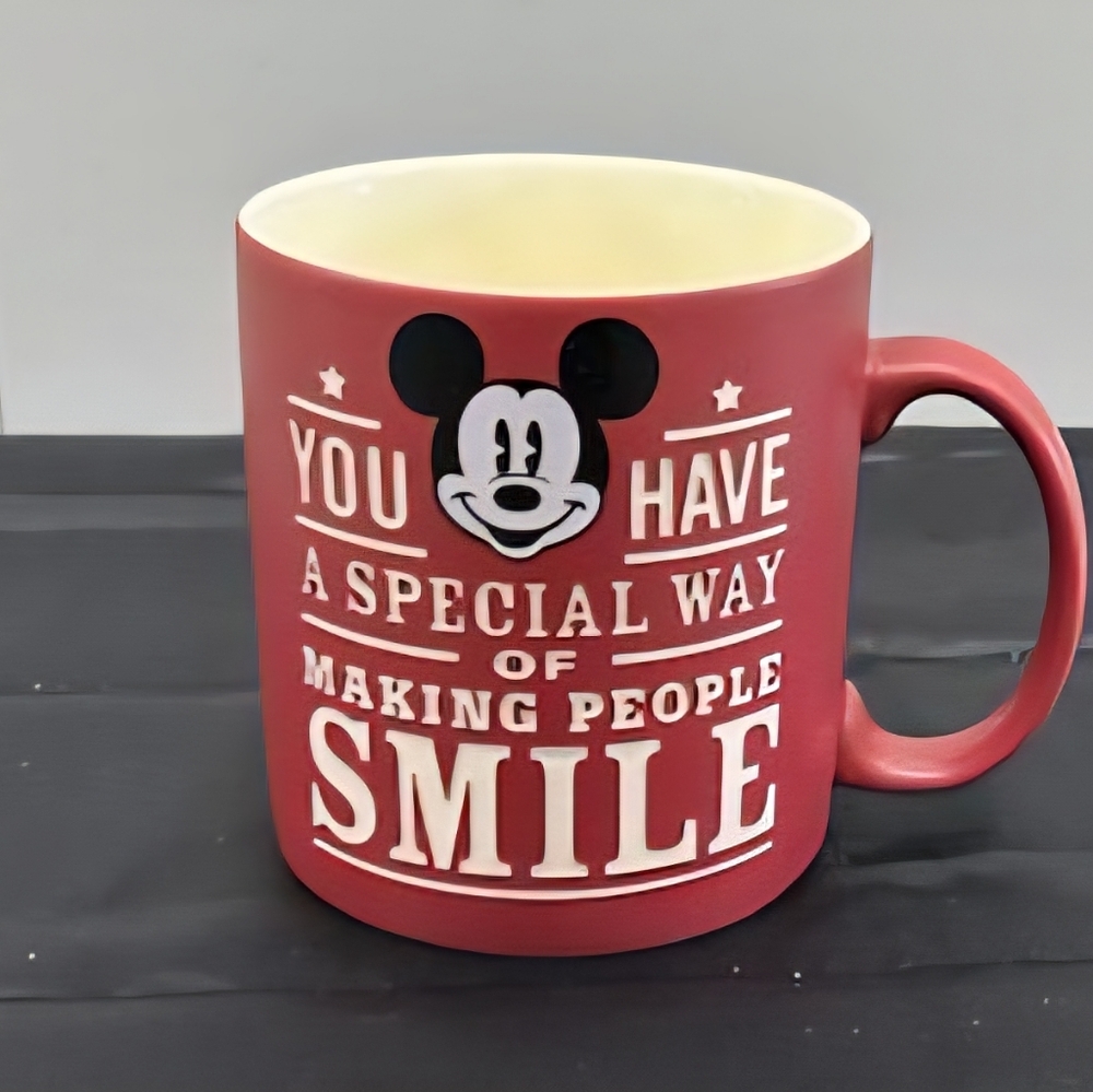 Disney Parks Mickey Mouse Coffee Tea Mug Red 18 oz Walt Disney World